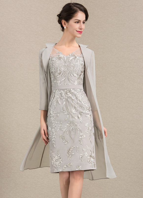 Robe Pastel Gris Col V Courte Dentelle