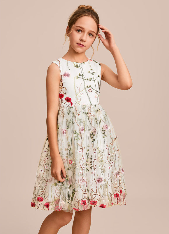Robe Pastel Blanche Col Rond Dentelle - gallery 4