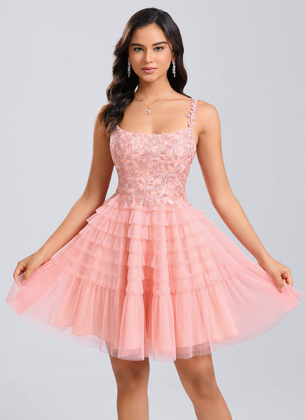 Robe Pastel Rose Dentelle Volants Court