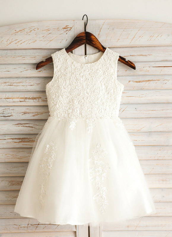Robe Pastel Blanche Dentelle Cortège Fille
