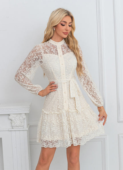Robe Pastel Écrue Col Montant Dentelle