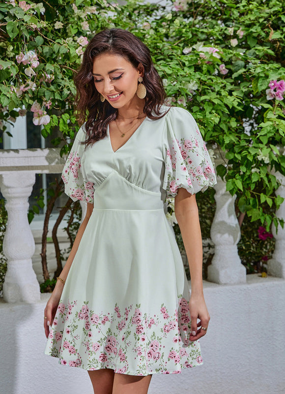 Robe Pastel Blanche À Fleurs Col V - gallery 2