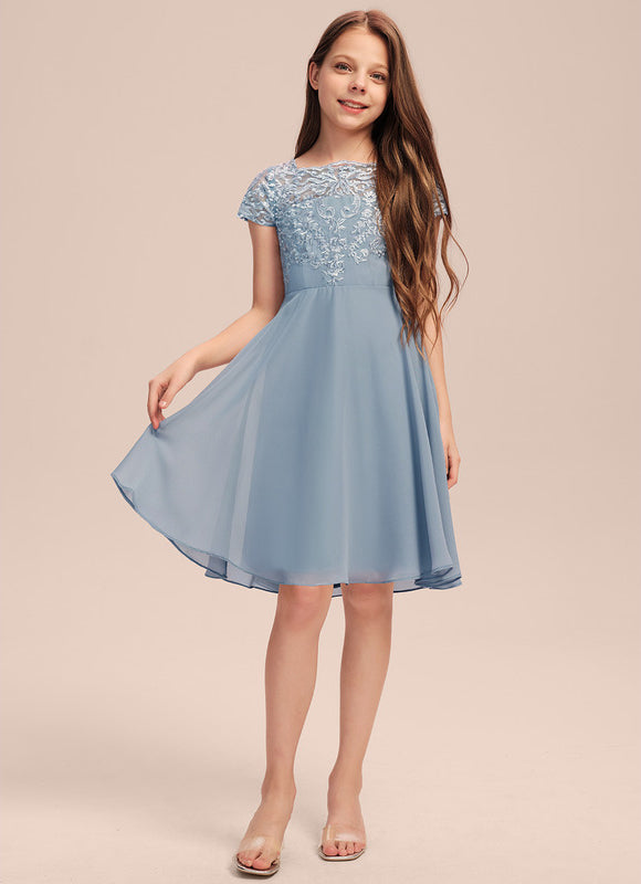 Robe Pastel Bleu Col Carré Dentelle