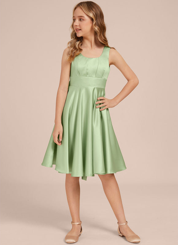 Robe Pastel Verte Satin Trapèze Genou - gallery 4