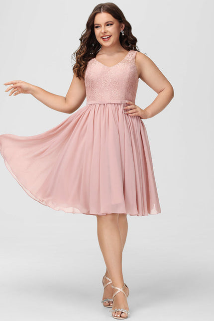 Robe Pastel Rose Col V Dentelle Genou - gallery 4