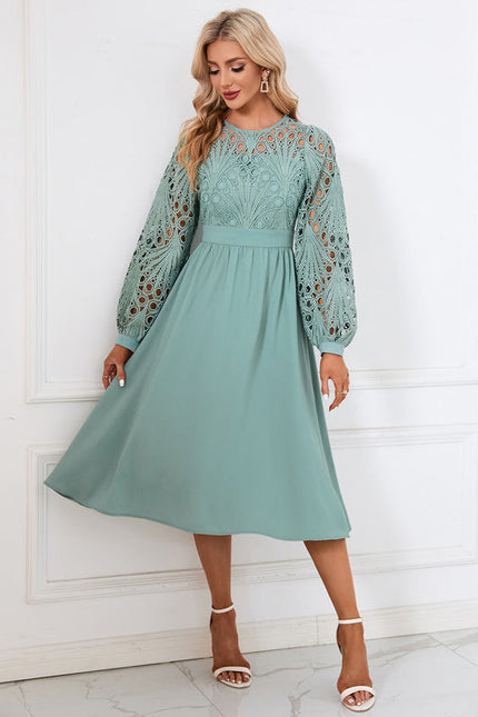 Robe Pastel Verte Col Rond Dentelle Midi - gallery 5