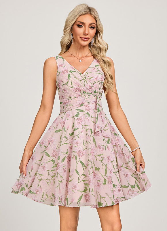 Robe Pastel Bleu Col V Plissé Élégante