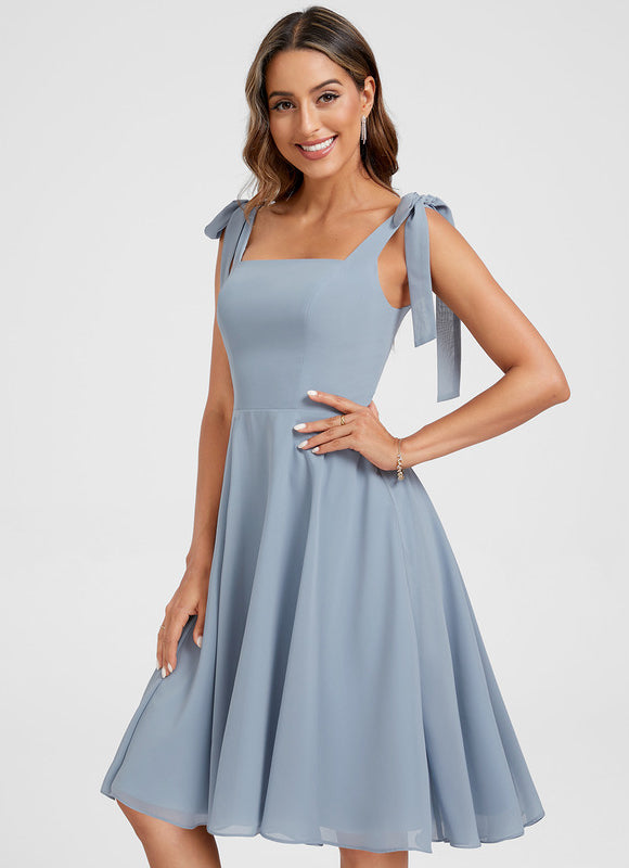 Robe Pastel Bleu Col Carré Trapèze
