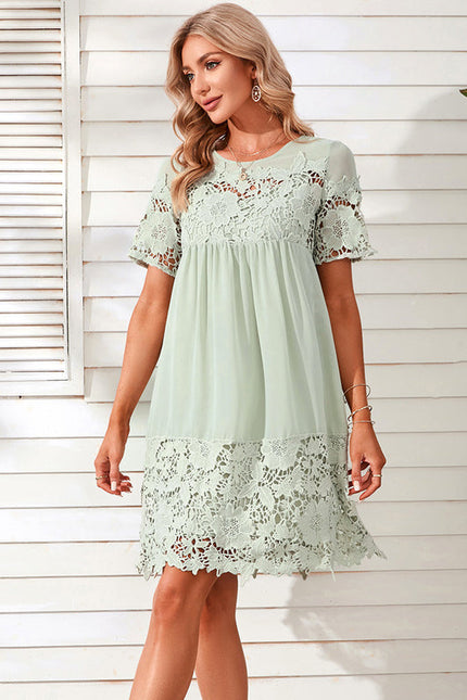 Robe Pastel Verte Dentelle Courte Élégante - gallery 5