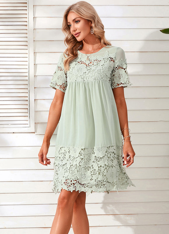 Robe Pastel Verte Dentelle Courte Élégante - gallery 5
