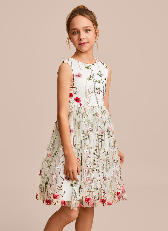 Robe Pastel Blanche Col Rond Dentelle - gallery 2