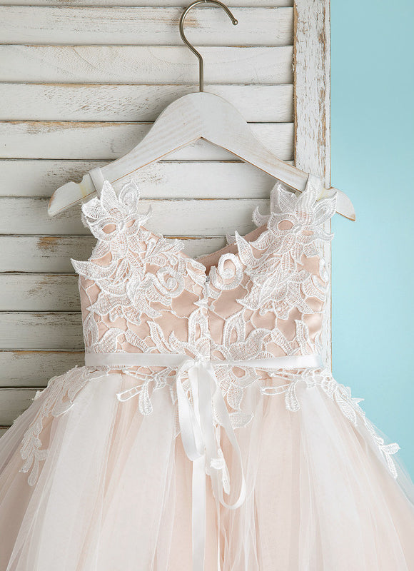 Robe Pastel Blanche Col V Dentelle Tulle - gallery 4