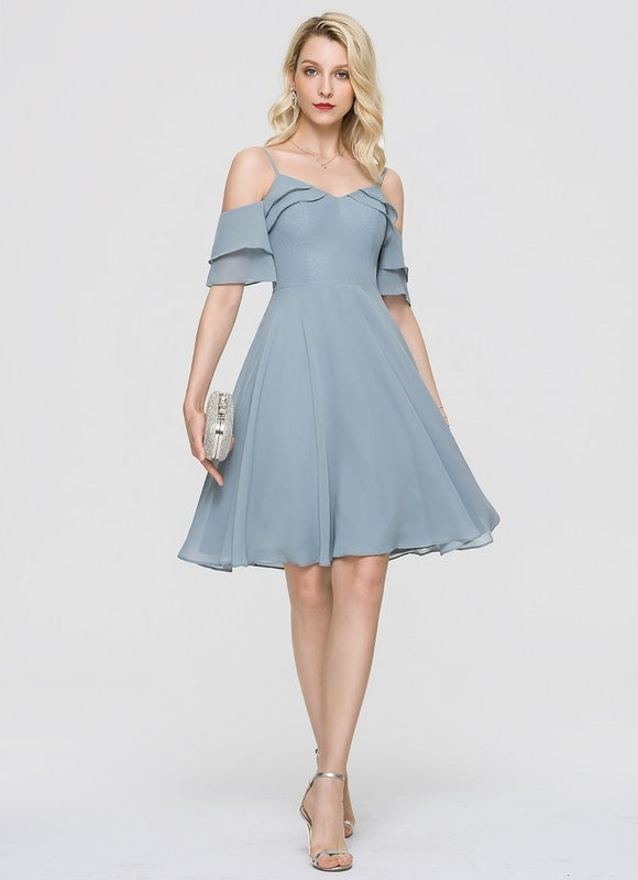 Robe Pastel Bleu Décolleté Épaules Volants - gallery 3