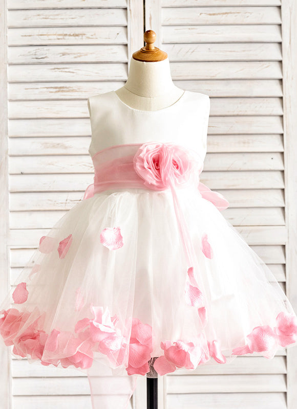 Robe Pastel Blanche Et Rose Floral 3D