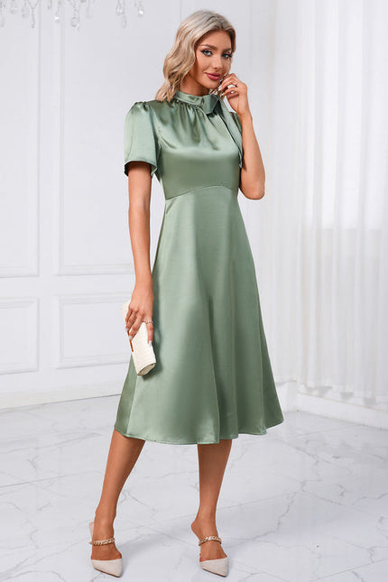 Robe Pastel Vert Satin Col Montant - gallery 3