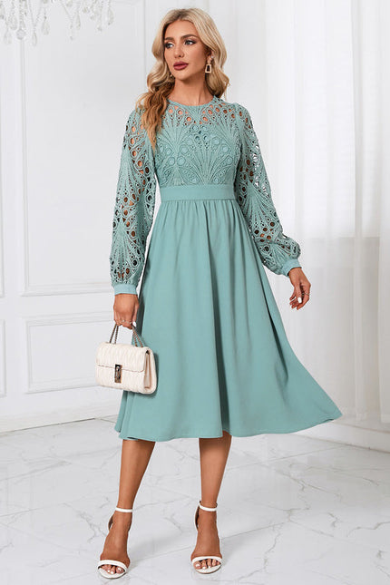 Robe Pastel Verte Col Rond Dentelle Midi - gallery 1