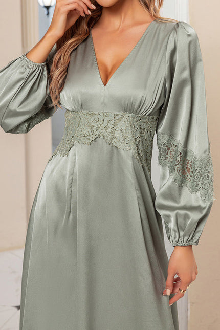 Robe Pastel Sage Col V Dentelle Midi - gallery 4