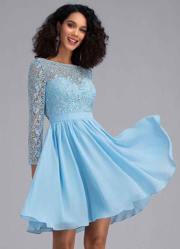 Robe Pastel Bleu Col Rond Dentelle - gallery 1