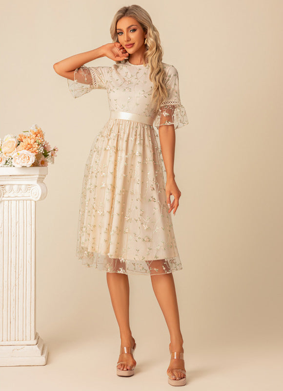 Robe Pastel Beige Trapèze Col Rond - gallery 1