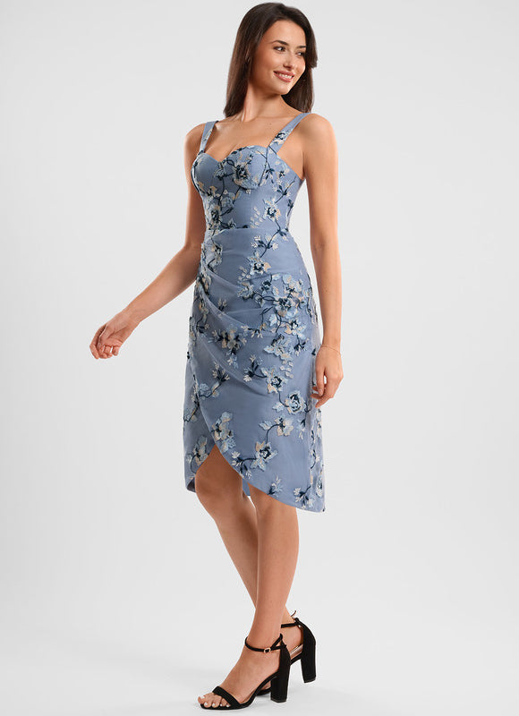 Robe Pastel Bleu Floral Col V  Avec Volants - gallery 3