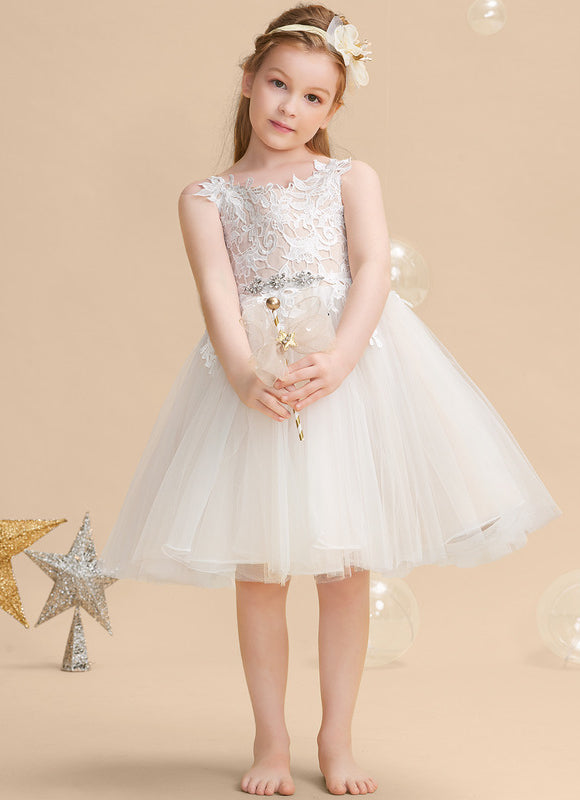 Robe Pastel Blanche Col V Dentelle Tulle - gallery 4