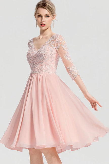 Robe Pastel Rose Col V Dentelle Élégante - gallery 2