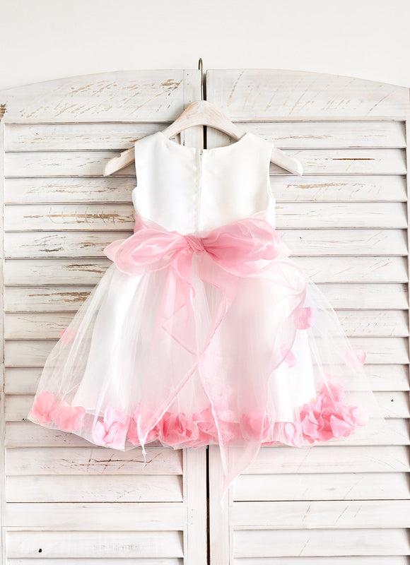Robe Pastel Blanche Et Rose Floral 3D - gallery 3