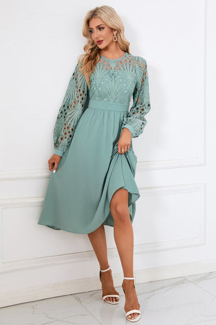 Robe Pastel Verte Col Rond Dentelle Midi - gallery 4