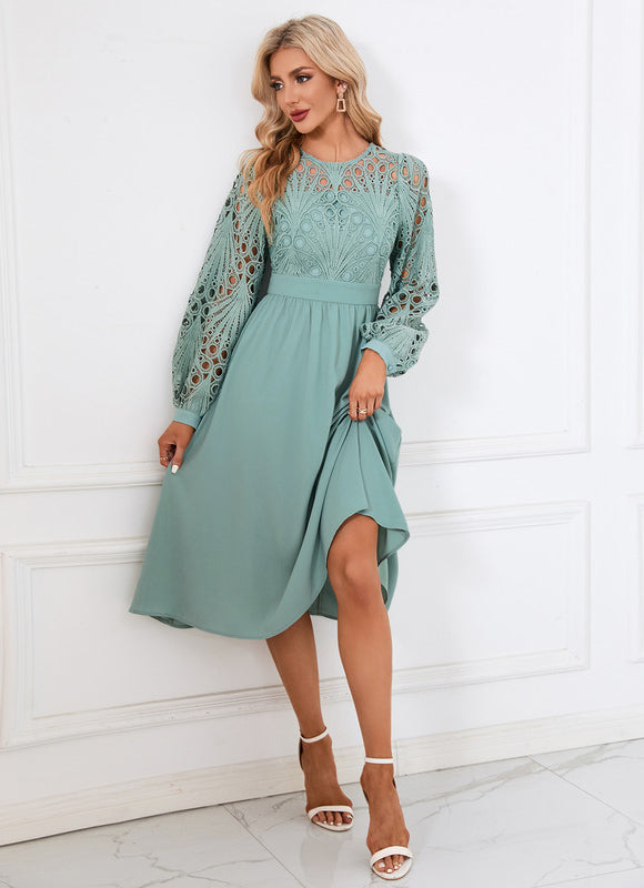 Robe Pastel Verte Col Rond Dentelle Midi - gallery 4